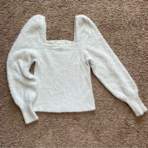 White Knit Top with Balloon Sleeves